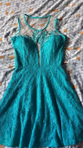 Vestido curto de festa