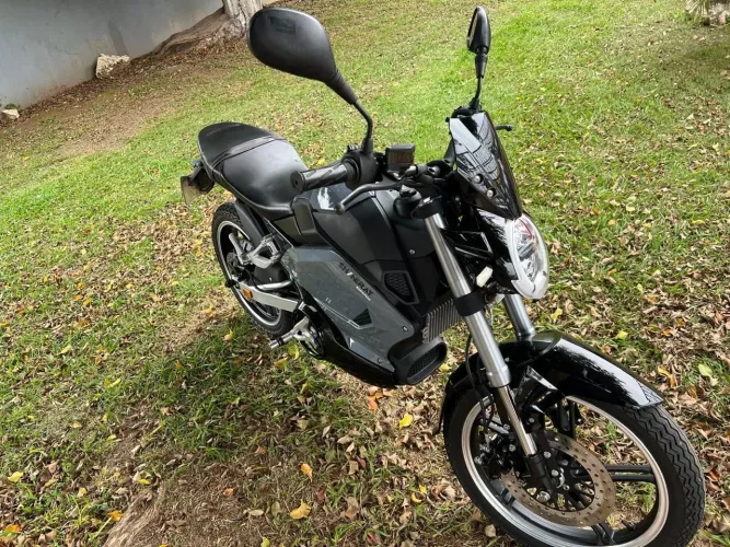 Moto eletrica impecavel