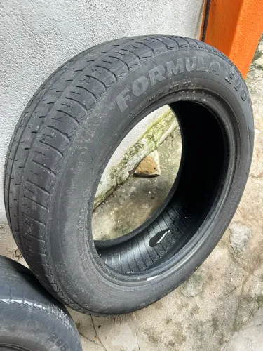 DOIS PNEUS ARO 16 - 205/55