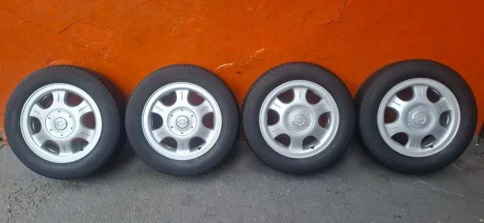 Rodas Aro 14 Originais Chevrolet + Pneus Pirelli 175 x 65 Cinturato P1_Aceito Cartão*