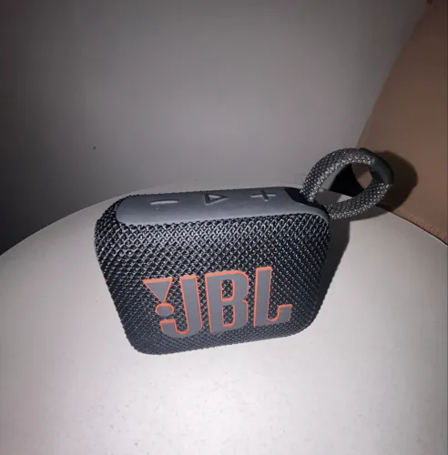 Caixinha JBL 04 com cabo e caixa