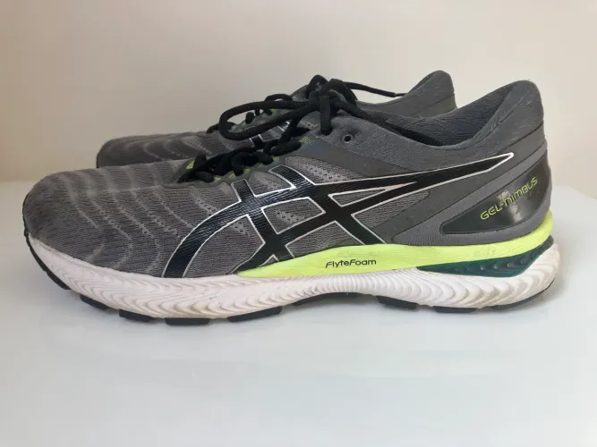 Asics Nimbus Tam 42 ORIGINAL 