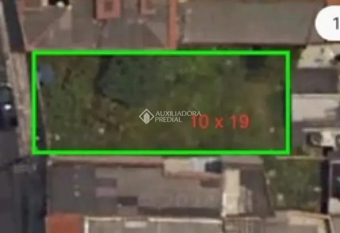 Terreno à venda no Jardim Petroni com área de 190 m², ideal para construção.
