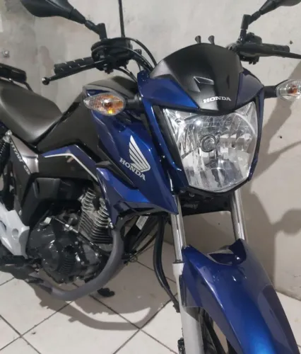 Vende-se cg Titan 2024