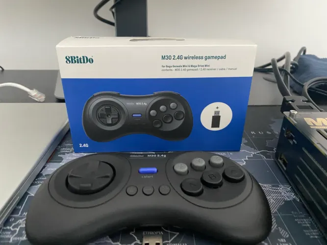 Gamepad sem fio 8BitDo M30 2.4G para Sega Genesis Mini e Mega Drive Mini - Sega Genesis