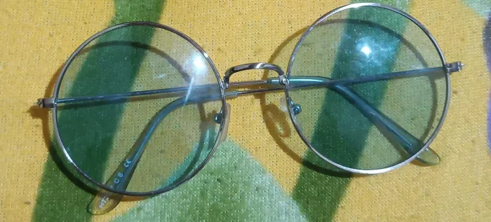 Óculos com lente azul claro!!