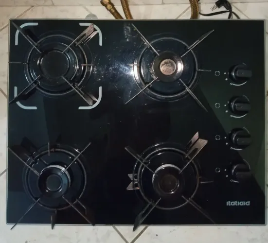 Cooktop Semi novo, com um ano de uso conservado!