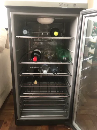 Adega Climatizada parra 30 garrafas marca Haler