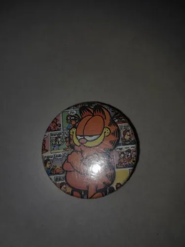 Boton do garfield médio com pouco tempo de uso