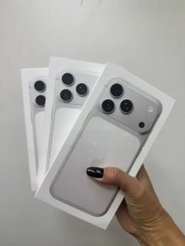 iPhone 17 Pro 256GB Prateado - Lacrado