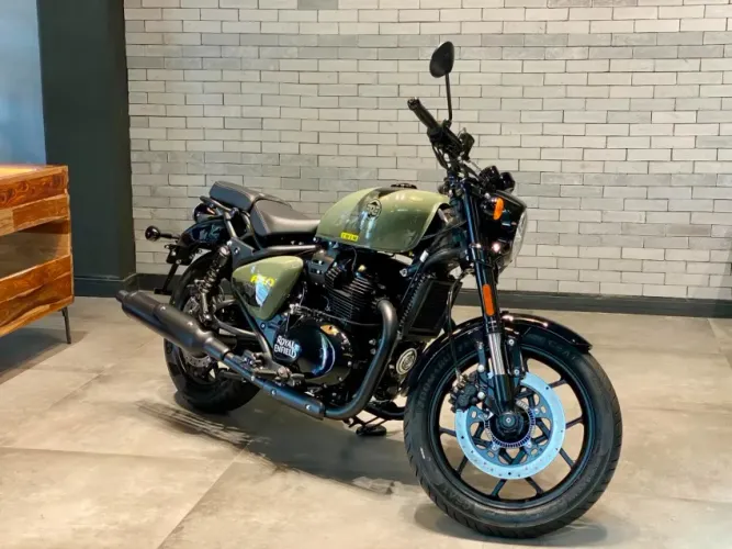 ROYAL ENFIELD SHOTGUN 650CC DRILL GREEN.
