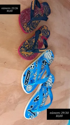 8 pares de sapato infantil por 150,00