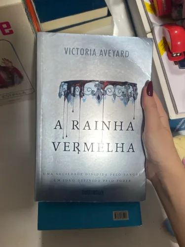 Livro A Rainha Vermelha - Victoria Aveyard