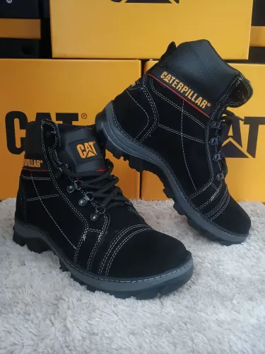Botas Caterpillar em couro legítimo bovino nobre e com palmilha em Gel