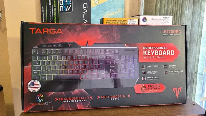 Teclado gamer novo, lacrado, com suporte p celular, Targa Turbo!