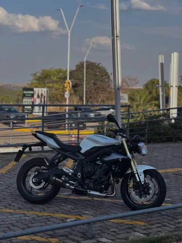 Street Triple 675