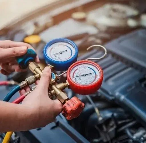 Recarga de gás de ar condicionado automotivo