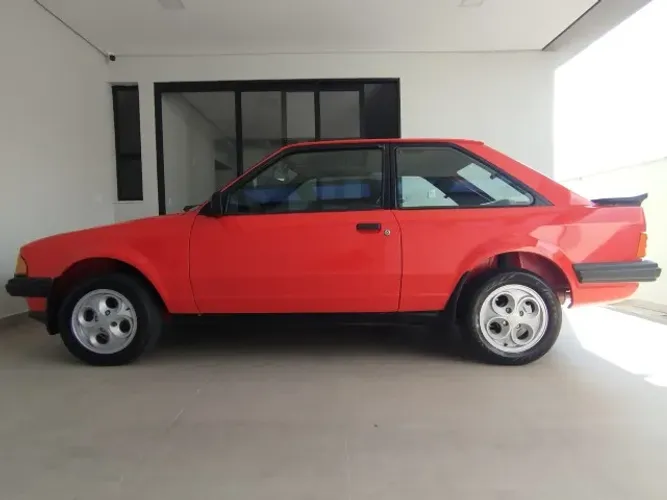 Ford Escort XR3 1.8 / 1.6 Beneton/form./laser 1986