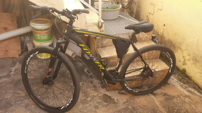 Bicicleta aro 29 FOXXER preto fosco com disco de freio