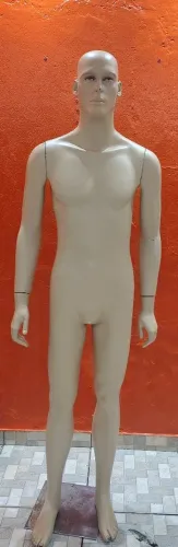Manequim de fibra