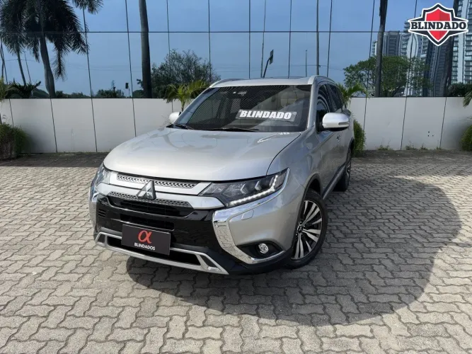 Mitsubishi Outlander HPE-S 2.2 Diesel 4X4 Aut. 2019