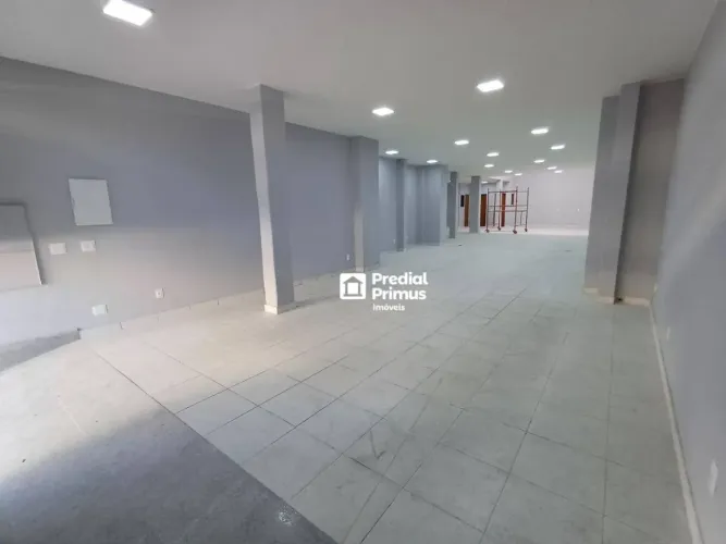 Loja para alugar, 200 m² por R$ 8.285,00/mês - Centro - Nova Friburgo/RJ