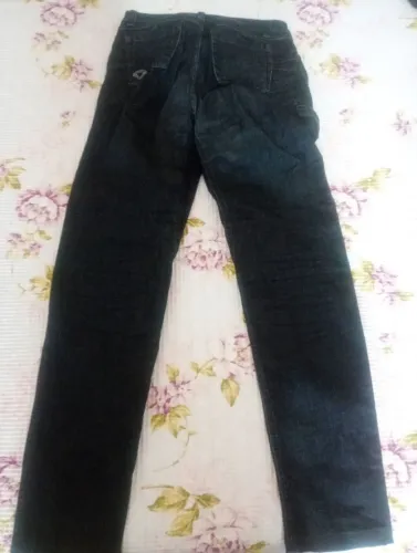 Calça feminina motoqueira HLX
