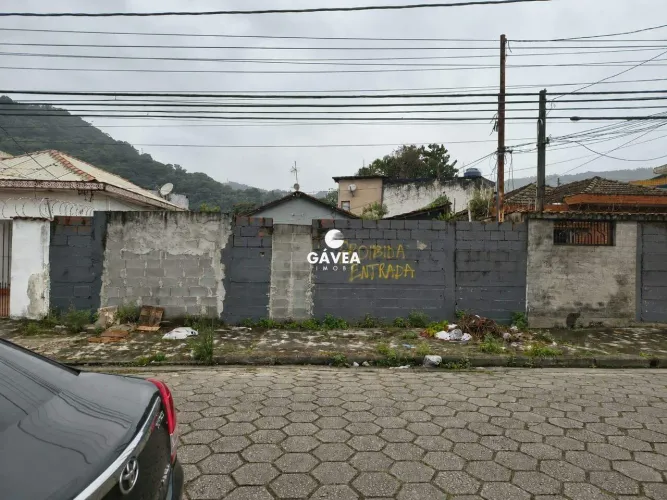 Terreno à venda no Vila São Jorge em São Vicente.