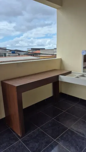 Escrivaninha/penteadeira