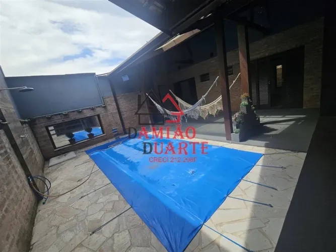 Aluga-se ou Vende-se Casa térrea 4 suítes, Piscina, Área Gourmet.