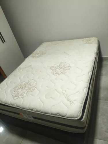 Cama box casal semi nova