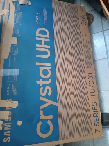 Televisão crystal uhd tizen com defeito 