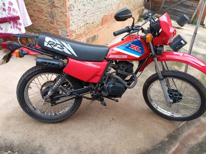 Moto Honda XL 125 ano 1987 - Por  R$ 12.000