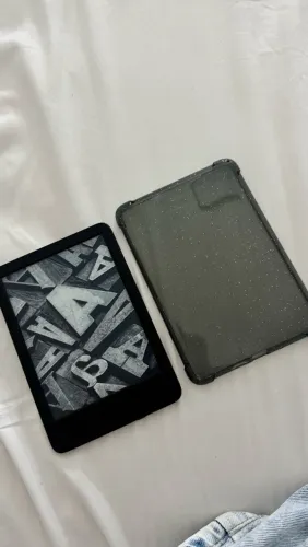 Kindle 11 Geração (2022) + capinha