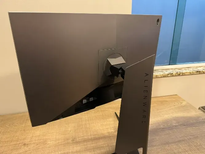 Monitor Alienware FHD 240Hz 1ms Gamer
