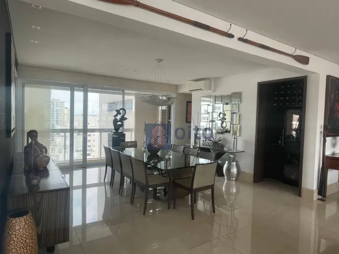 Localizado em uma das ruas mais tradicionais e valorizadas de Perdizes, este apartamento d
