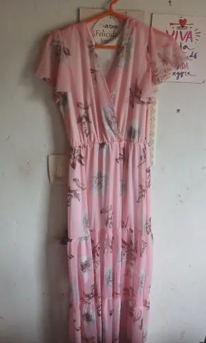 Vendo vestido de festa