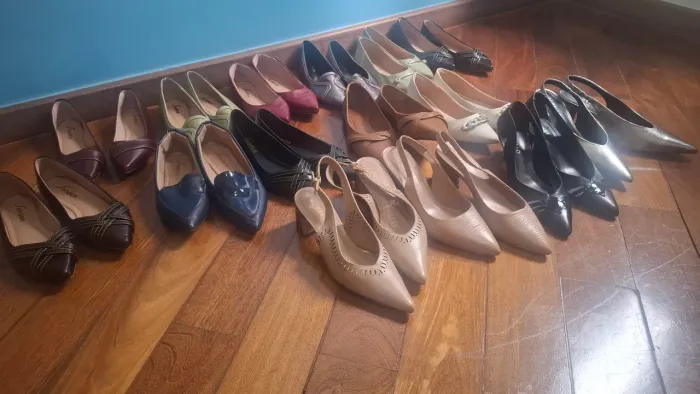 Vendo 15 sapatos sociais femininos- tamanho : 35