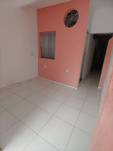 CASA TÉRREA NO JURUNAS 