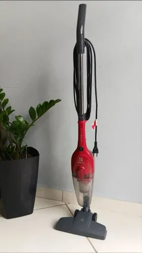 Aspirador Eletrolux 1100W