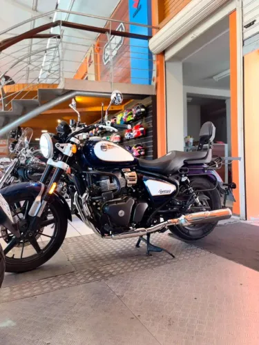 ROYAL ENFIELD SUPER METEOR