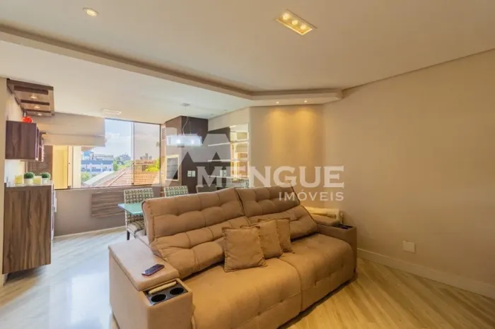 Apartamento de 2 dormitórios,1 suite, 2 vagas e 77 m², a venda no bairro Cristo Redentor e