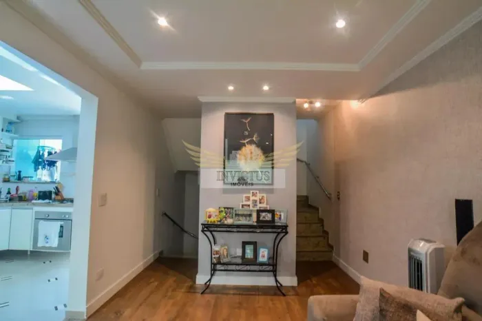 Sobrado em Condomínio Fechado com 3 Dormitórios à Venda, 137m² - Jardim Santo Antônio, San