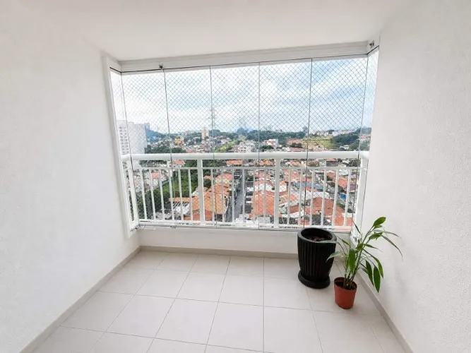 Apartamento para aluguel no Bairro Cidade São Francisco (72m²) | 2 dorms, 1 suíte, varanda