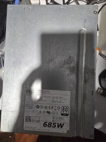 Fonte dell 685w