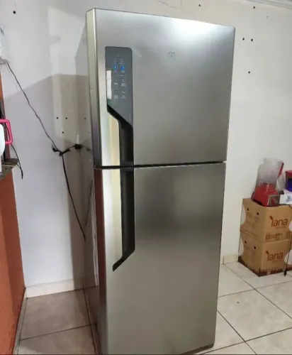Geladeira Electrolux com defeito