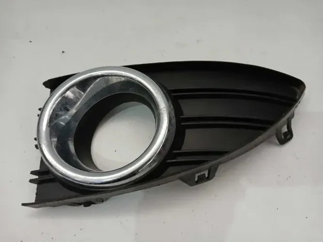 MOLDURA FAROL MILHA LADO ESQUERDO RENAULT FLUENCE 2011/2014