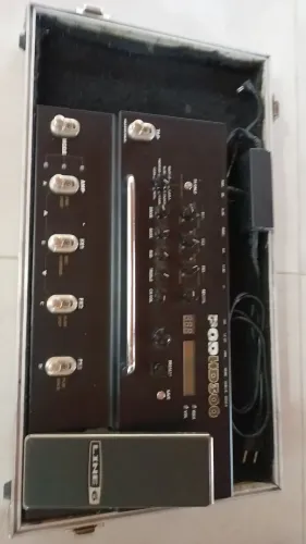 Pedaleira POD HD 300