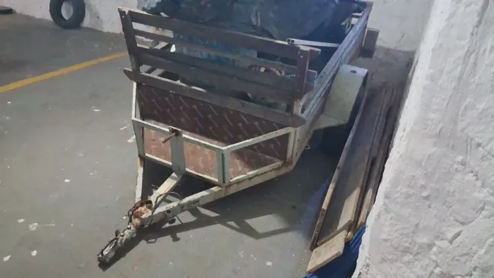 Carrocinha com reboque 750 kg