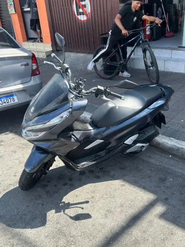Moto muito boa e econômica 